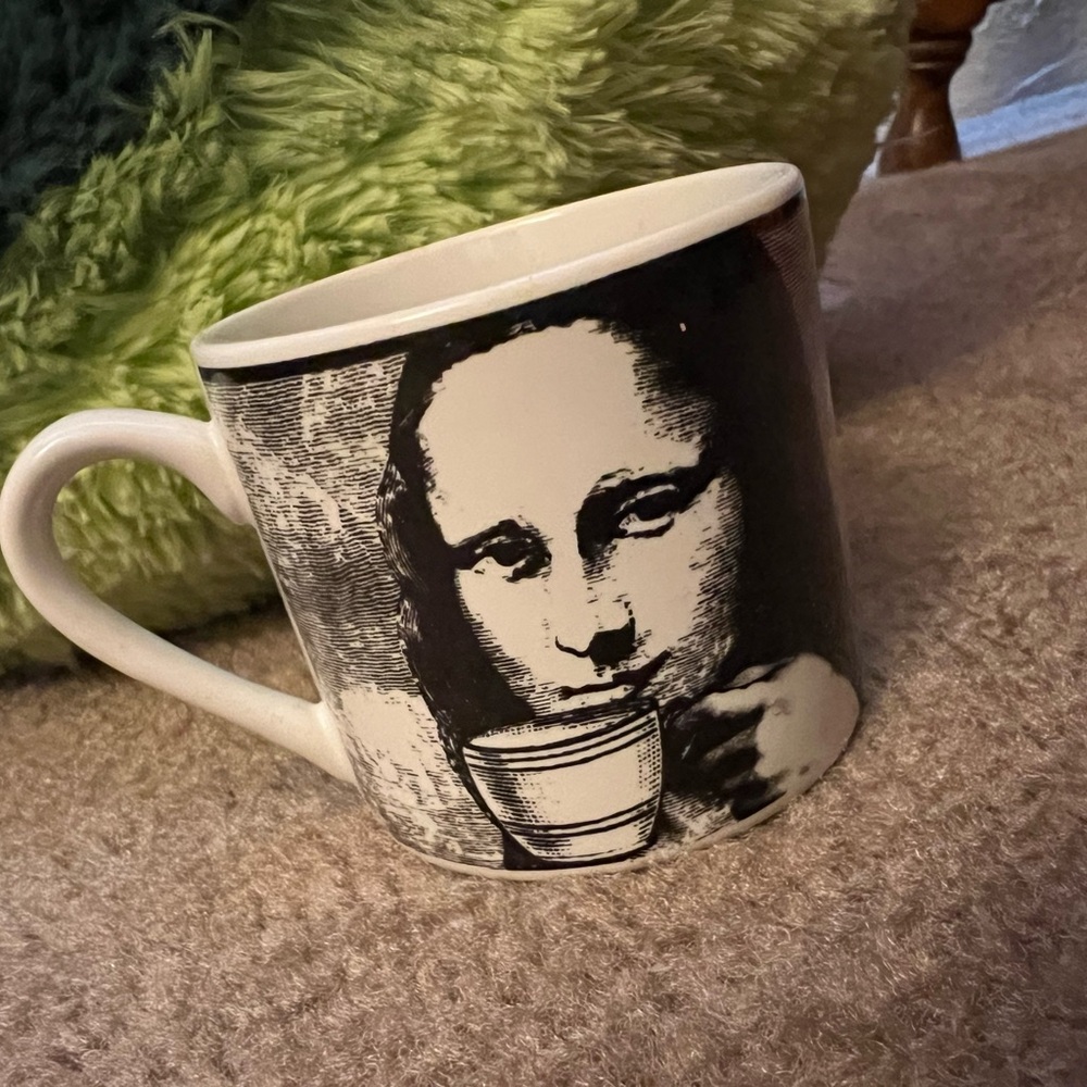 Mona Lisa Black and White Mug